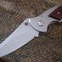 Χειροποιητος Σουγιας ξυριζει φοβερο ατσαλι