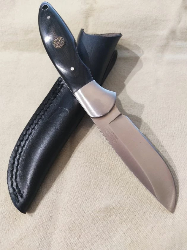 ΜΑΧΑΙΡΙ REMINGTON SPORTSMAN SERIES INSIGNIA EDITION + ΔΕΡΜΑΤΙΝΗ ΘΗΚΗ