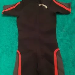 ΣΤΟΛΗ καταδύσεων Neoprene Monoshorts για αγόρι