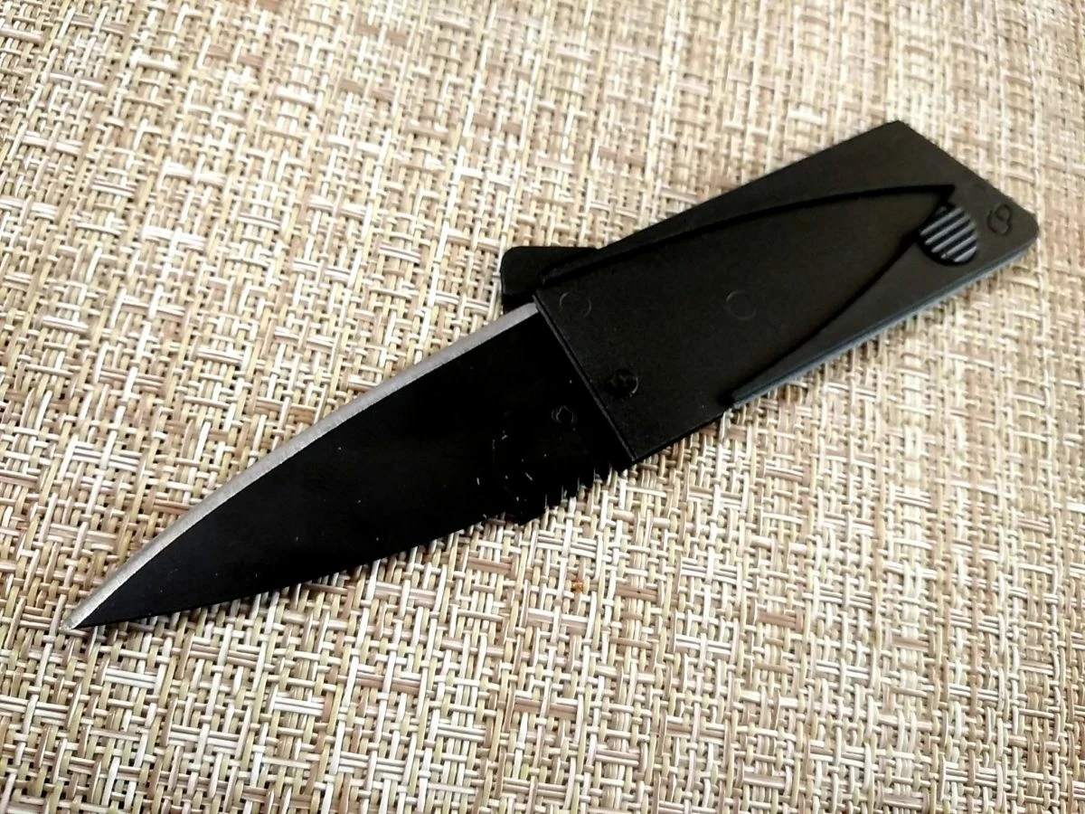 Μαύρη κάρτα που μετατρέπεται σε σουγιά. - Image 7