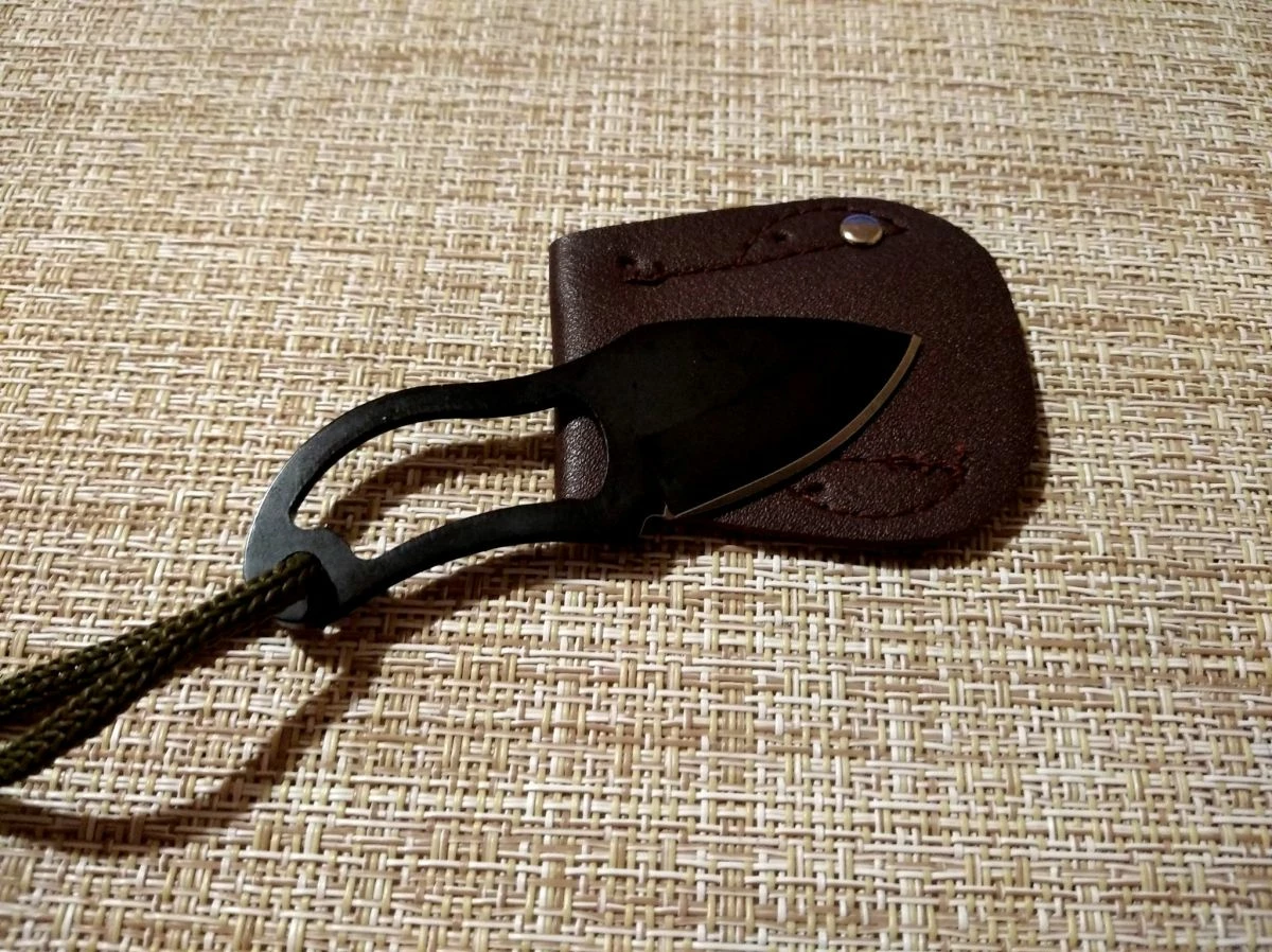 Ανοξείδωτος σουγιάς επιβίωσης με θήκη. - Image 5