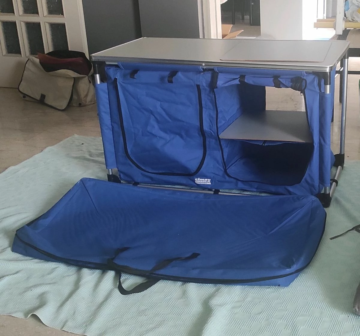 Αποθήκη τροφίμων Camping