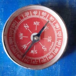 Τσίγκινη πυξίδα