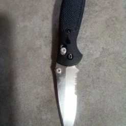Πτυσσόμενο μαχαίρι BENCHMADE 556-S30V MINI CRIPTILIAN