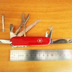 Victorinox σουγιας (Huntsman 1.3713)